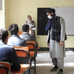 معاش دو ماهه‌ی معلمین در غزنی با کاهش مقدار پرداخت شده است ـ مجله‌ی اورال
